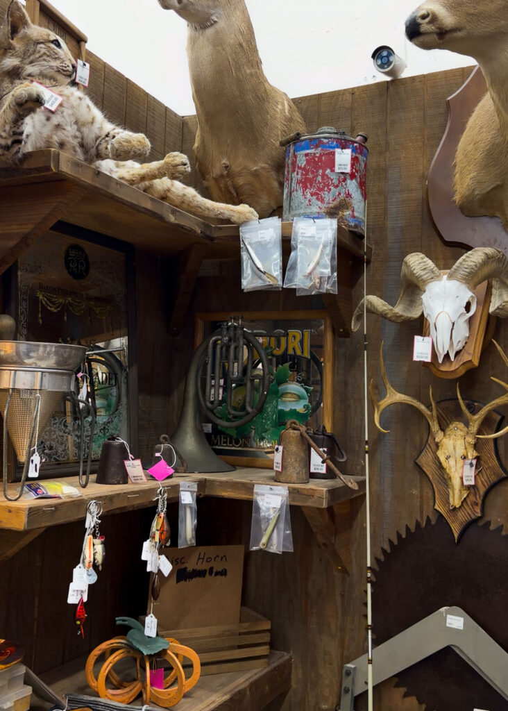 Secondhand glassware and kitchenware at My Mom Had That! in Portland, Texas